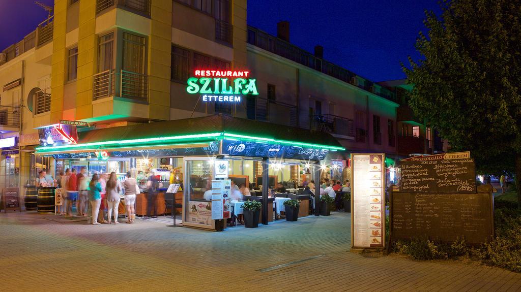 Szilfa Étterem Mariann Apartman Hajdúszoboszló Kültér fotó